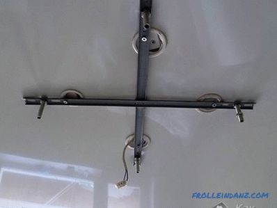 Kako objesiti luster na stropu (na udicu, sa šipkom) + fotografija