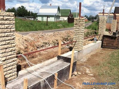 DIY ograda od opeke - izgradnja ograde od opeke (+ fotografije)